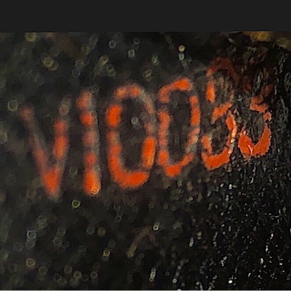 LOUIS VUITTON LV Black Epi Leather BiFold Wallet - Picture 16 of 17